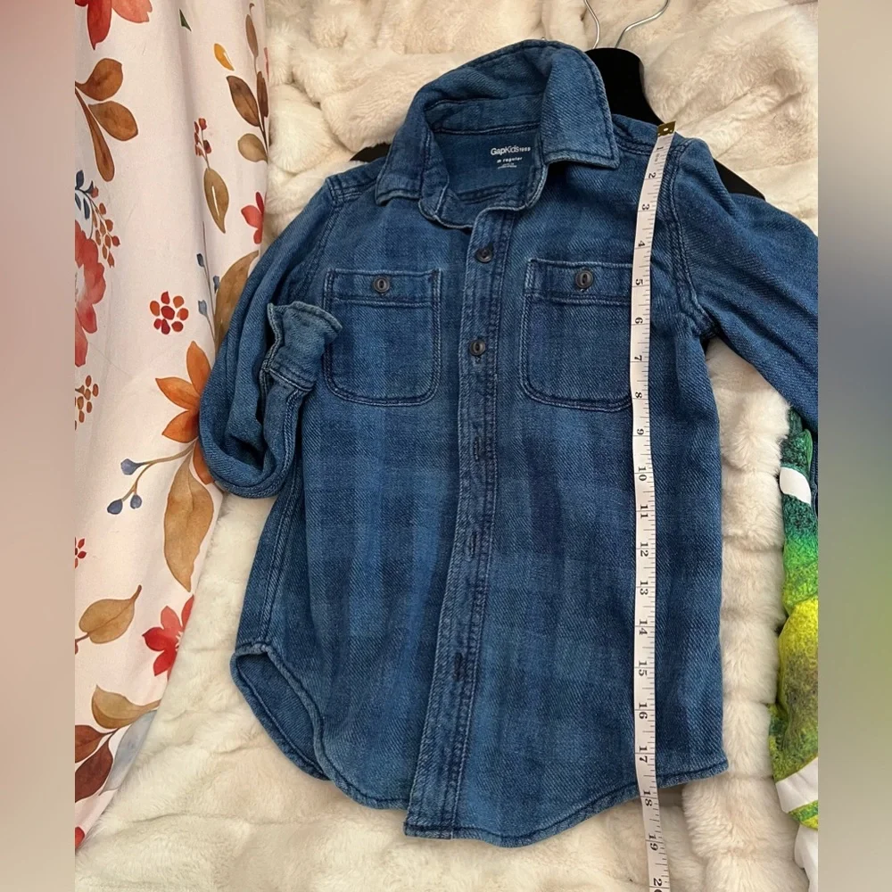 Gap 1969 Kids Unisex M  Woven Chambray Button Down Denim Spring Midwest Shirt